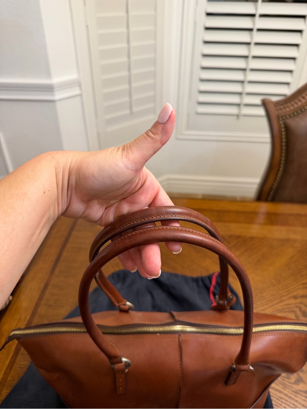 Dooney & Bourke Tan Brown Leather Shoulder Tote - Picture 4 of 10